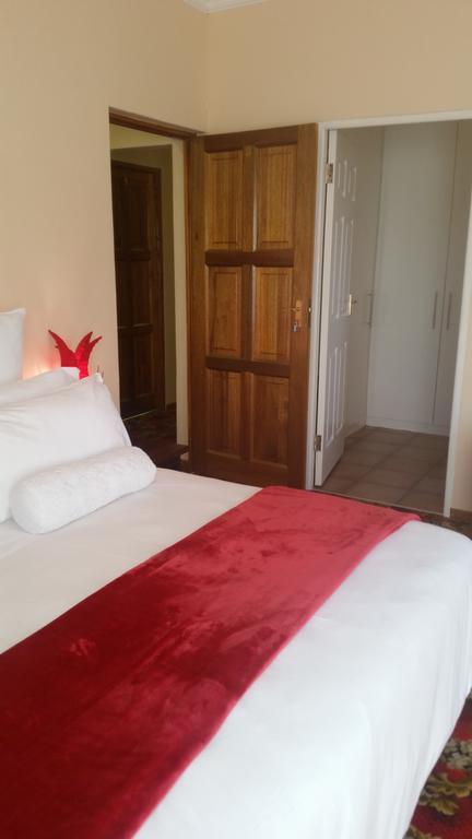 جوهانسبورغ African Phoenix Guest Lodge المظهر الخارجي الصورة