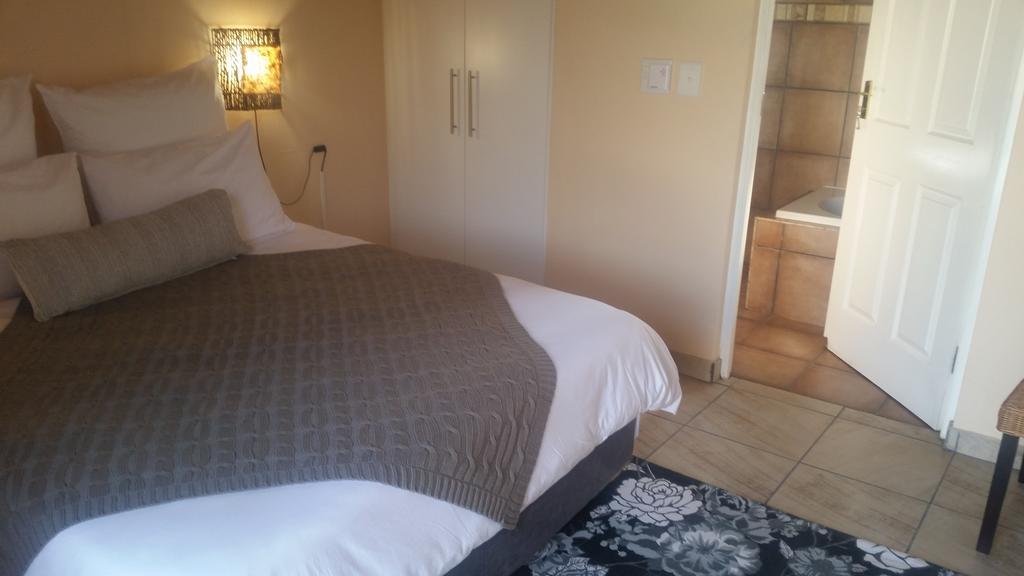جوهانسبورغ African Phoenix Guest Lodge المظهر الخارجي الصورة