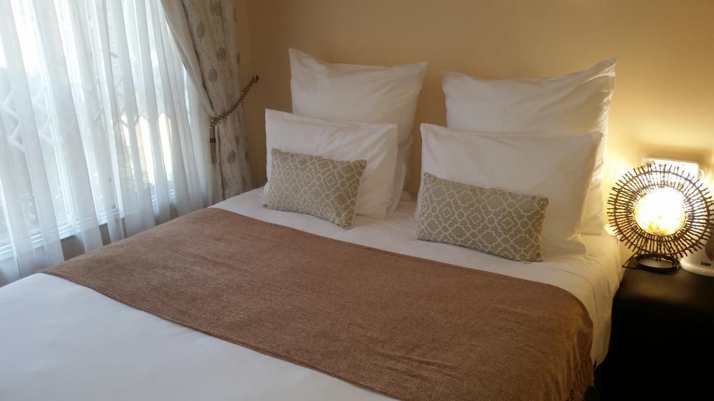 جوهانسبورغ African Phoenix Guest Lodge المظهر الخارجي الصورة