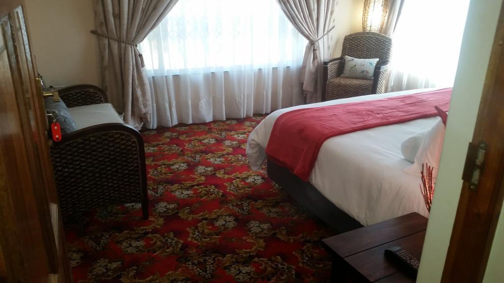 جوهانسبورغ African Phoenix Guest Lodge المظهر الخارجي الصورة