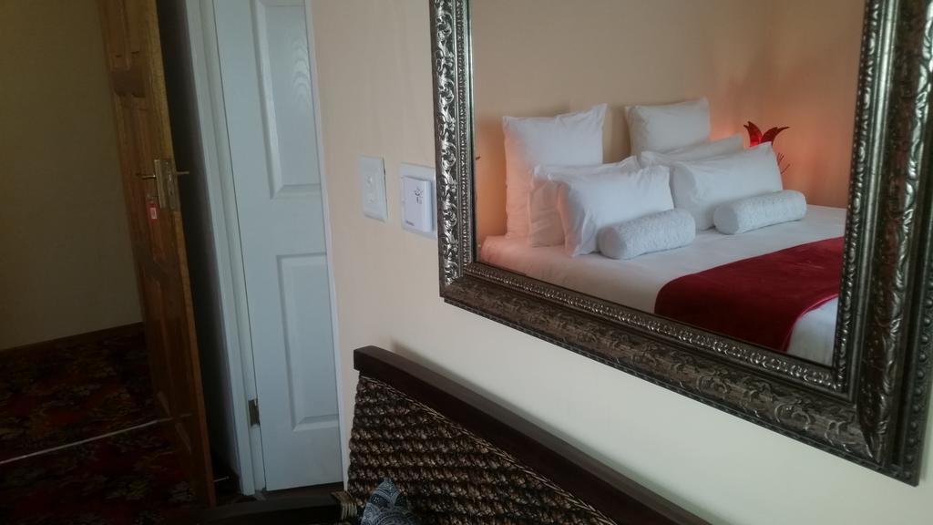 جوهانسبورغ African Phoenix Guest Lodge المظهر الخارجي الصورة