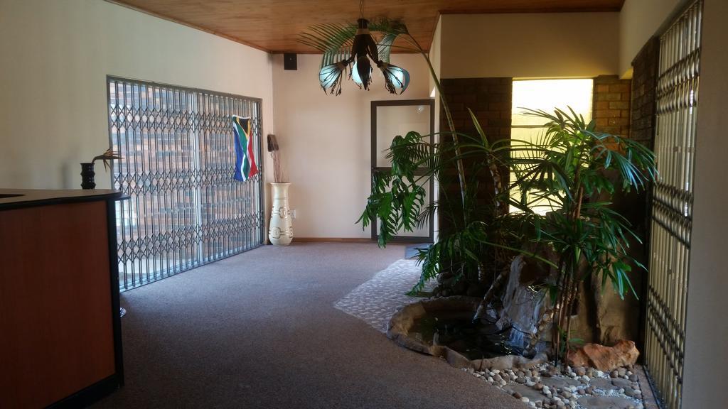 جوهانسبورغ African Phoenix Guest Lodge المظهر الخارجي الصورة