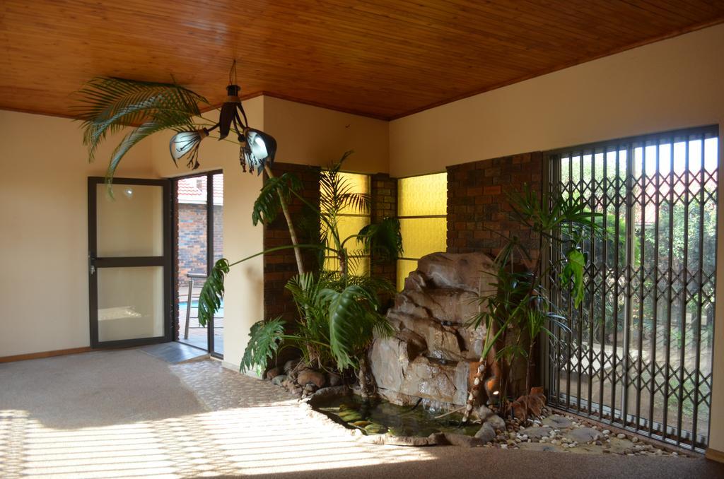 جوهانسبورغ African Phoenix Guest Lodge المظهر الخارجي الصورة